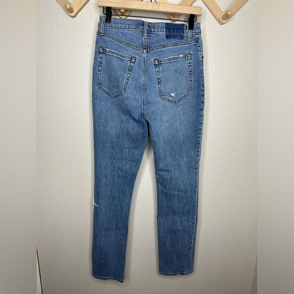 Abercrombie and Fitch 90’s Slim Straight Ultra High Rise Sz 28 - Picture 5 of 6
